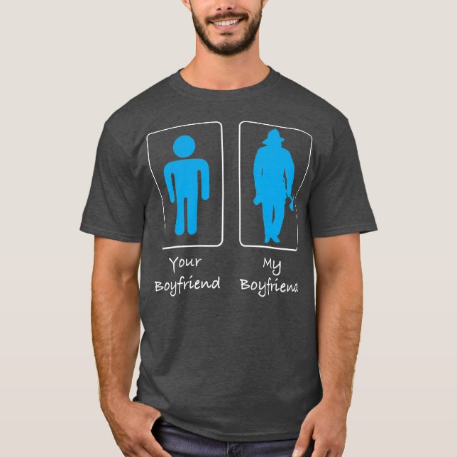 Camiseta Tu novio, mi novio, bombero (Anverso)