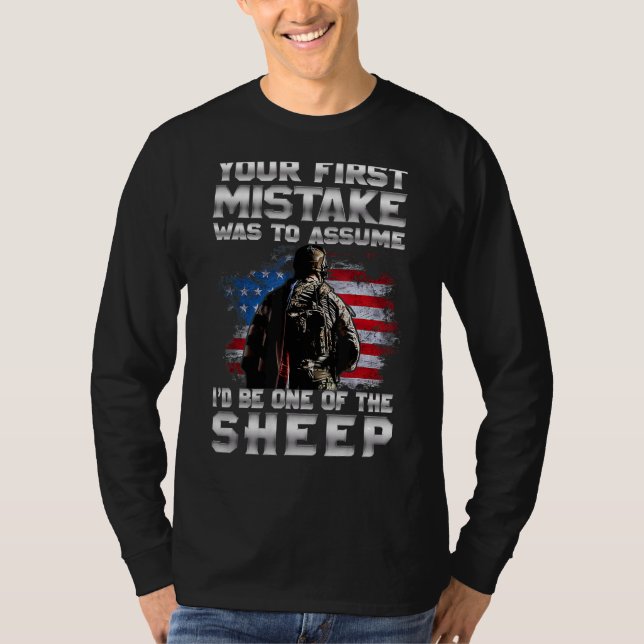 Camiseta Tu primer error fue suponer que yo sería uno de lo (Anverso)