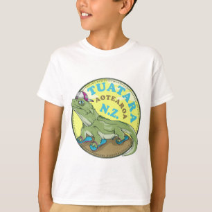 Camiseta Tuatara Usando Jandals