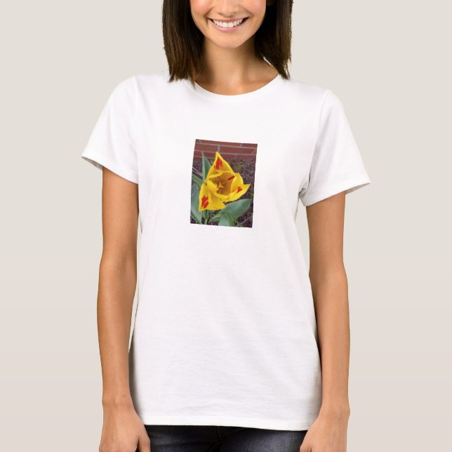 Camiseta Tulipán Amarillo (Anverso)