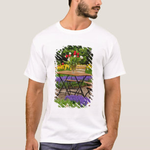 Camiseta Tulipanes de mesa en jardín, Jardines Keukenhof,