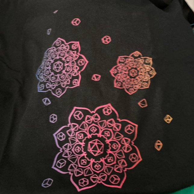 Camiseta Tumbling dice Mandala Shirt (Subido por el creador)