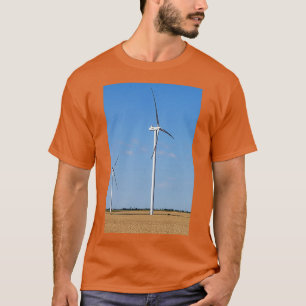 Camiseta turbinas eólicas en campos de trigo