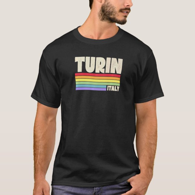 Camiseta Turín Italia Orgullo gay arcoiris Merch Retro años (Anverso)