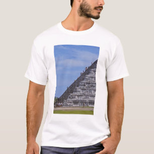 Camiseta Turistas escalando escaleras en las ruinas de El