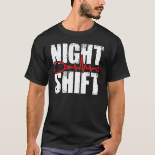Camiseta Turno de Noche Diferente Raza Estetoscopio Enferm