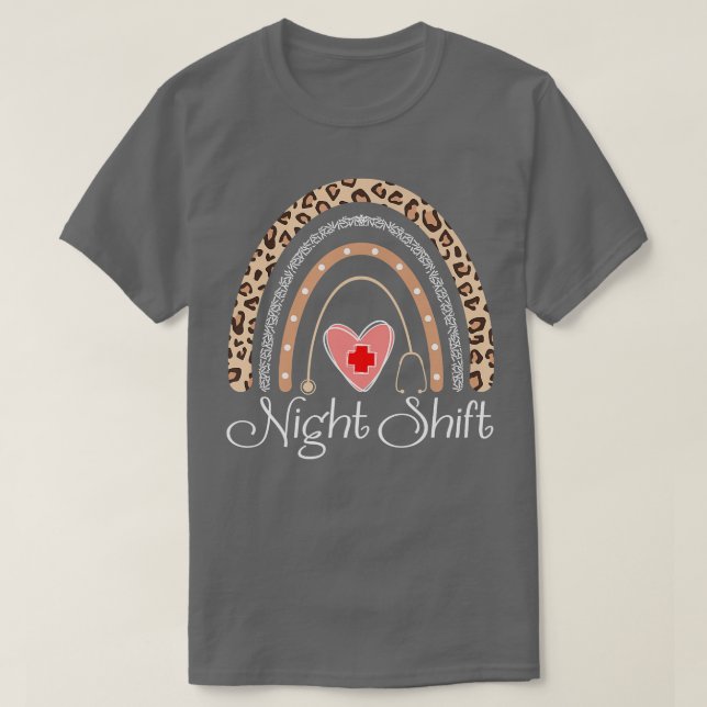 Camiseta Turno nocturno Boho Rainbow Funny Night Shift Nurs (Diseño del anverso)