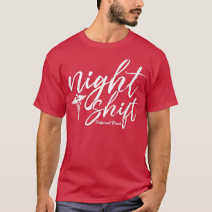Camiseta Turno nocturno Diferente Raza Estetoscopio Gracios