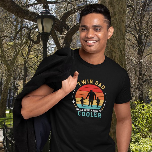 Camiseta Twin Dad Retro Sunset (The perfect gift for dad! Great for Father's Day, his birthday or "just because"!)