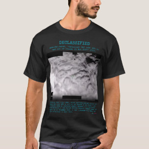 Camiseta UFO - Declassified DOW-UAP-PR055 "..OF CLOUDS 2020