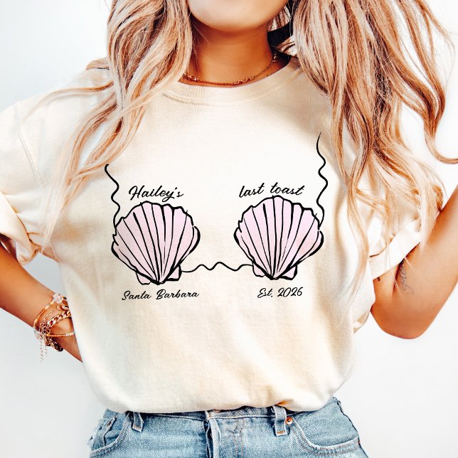 Camiseta Último brindis en la costa Bra de concha de bachil (Last toast On The Coast Seashell Bra Bachelorette T-Shirt)