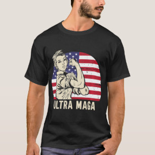 Camiseta Ultra Maga Messy Bun