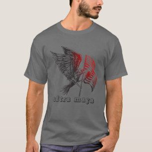 Camiseta Ultra Maga Respeto de la Bandera Estadounidense Dí