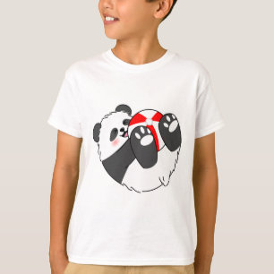 Camiseta Un adorable bebé panda jugando con una pelota