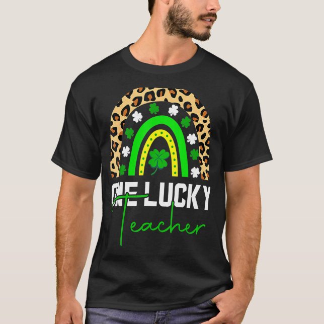 Camiseta Un afortunado maestro de kinder Rainbow Leopard St (Anverso)
