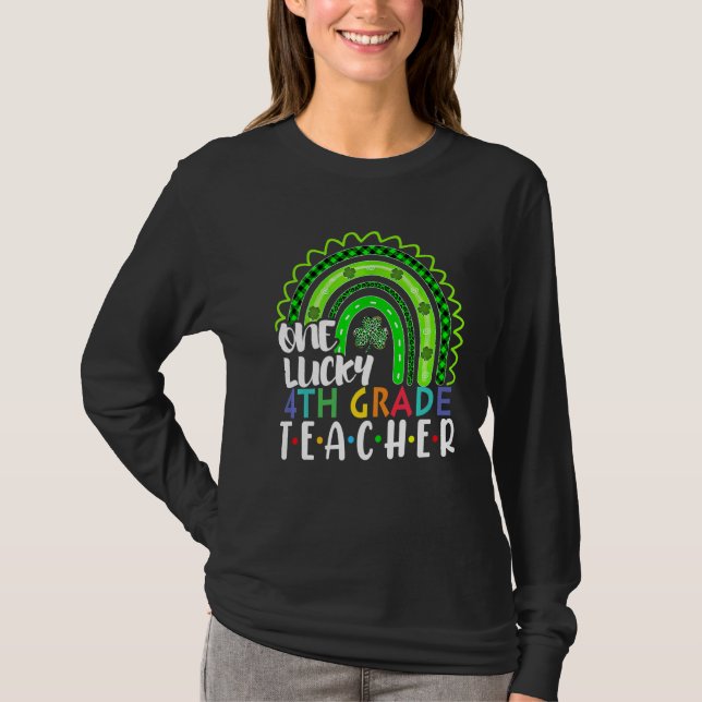 Camiseta Un afortunado profesor de cuarto grado Rainbow St  (Anverso)