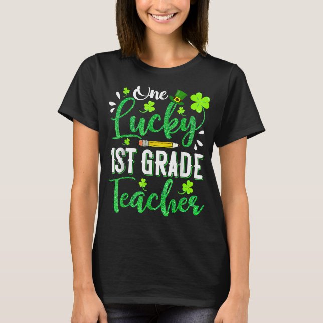 Camiseta Un afortunado profesor de primer grado Lápiz Shamr (Anverso)