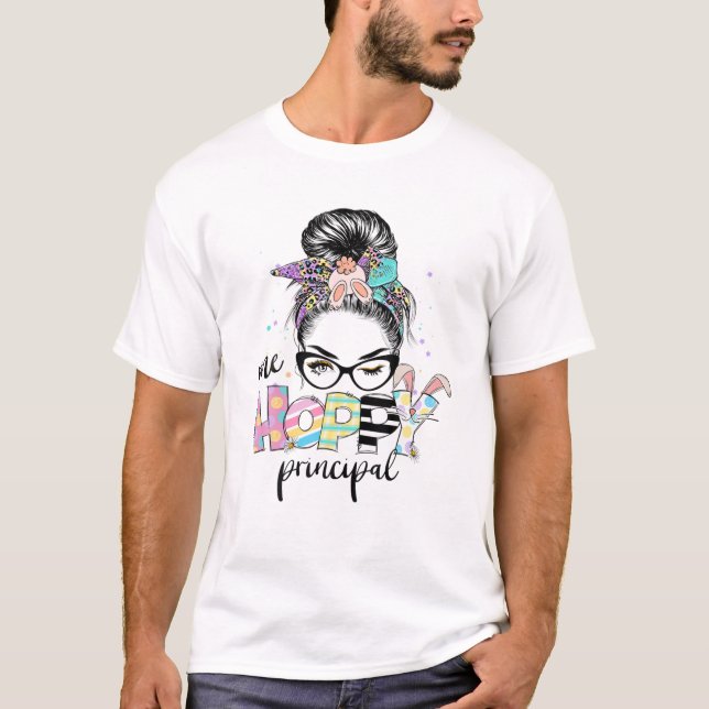 Camiseta Un agitado director Bunny Leopard Messy Bun Easter (Anverso)