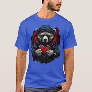 Camiseta Un animal de oso sostiene un corazón
