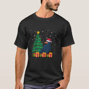 Camiseta Un árbol de navidad de cuervo fea en Santa Hat ilu