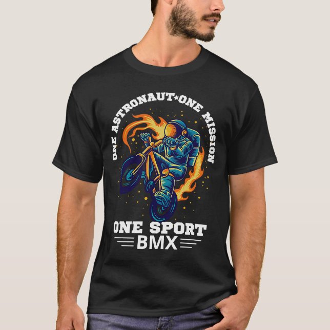 Camiseta Un Astronauta Una Misión Un Deporte Bmx Para Niños (Anverso)