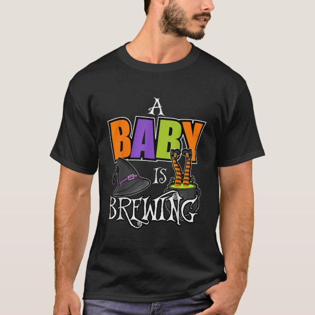 Camiseta Un bebé está elaborando el tema de Halloween Baby  (Anverso)