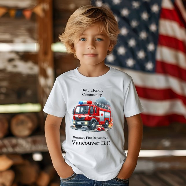 Camiseta Un bombero heroico aborda el fuego de la ciudad (Subido por el creador)