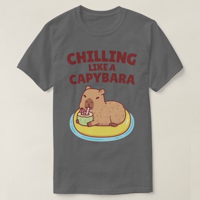 Camiseta Un Capibara Cuto En Un Suelo De Piscina Como Un Ch (Diseño del anverso)
