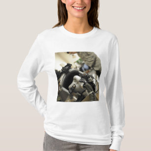 Camiseta Un casco de la tripulación de vuelo completamente 