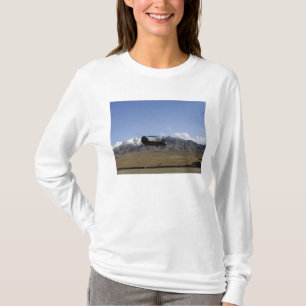 Camiseta Un CH-47 Chinook saca