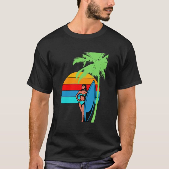 Camiseta un chica junto a una palmera en la playa (Anverso)