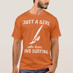 Camiseta Un Chica que ama el windsurf