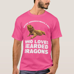 Camiseta Un chico que ama los dragones con barba