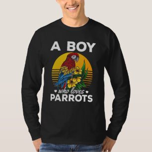 Camiseta Un chico que ama los loros en el pájaro del loro d