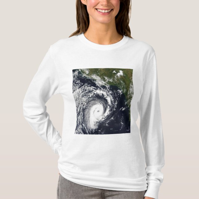 Camiseta Un ciclón tropical (Anverso)