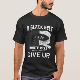 Camiseta Un Cinturón Negro Es Un Capucha De Taekwondo Del C