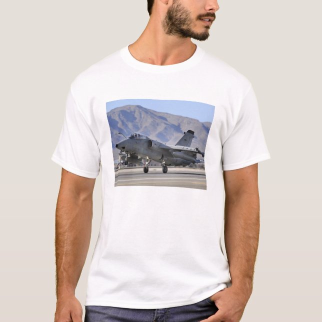 Camiseta Un combatiente italiano de la Fuerza Aérea AMX (Anverso)