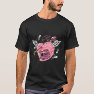 Camiseta un corazón de amor con labios y alas golpeados por