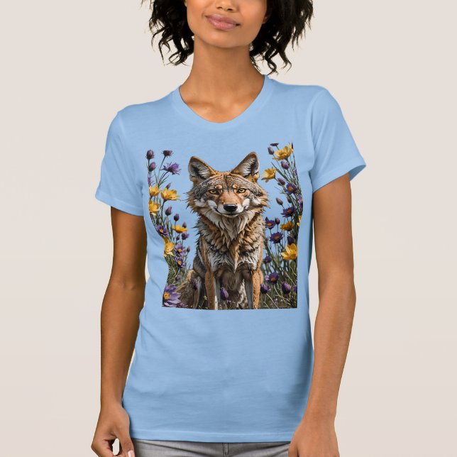 Camiseta Un Coyote Rodeado De Flores Silvestres De Primaver (Anverso)