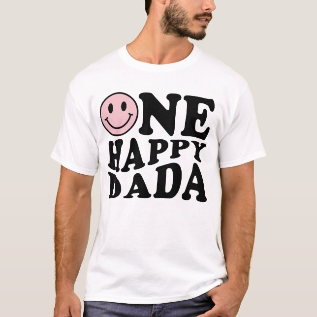 Camiseta Un Dada Feliz | Cumpleaños de una familia rosada (Anverso)