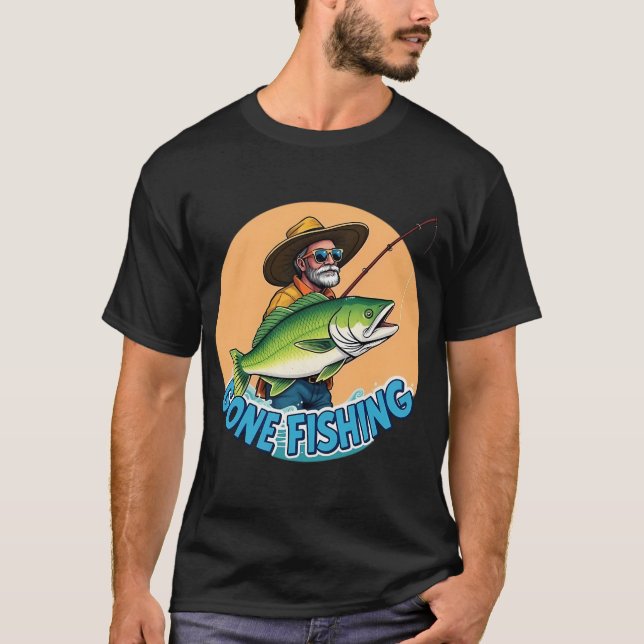 Camiseta Un Día Sin Caña De Pescar Es Como Es Bromas - C (Anverso)