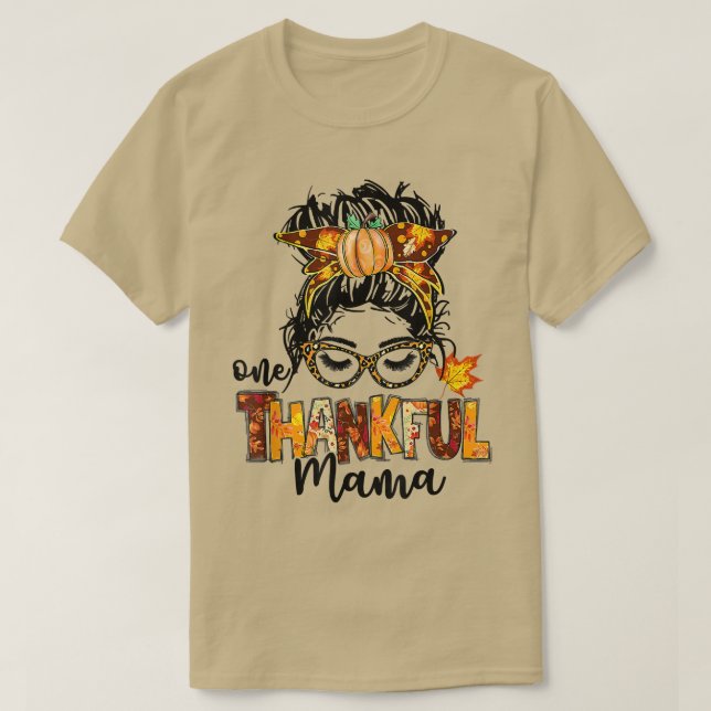 Camiseta Un Divertido Desordenado Bun De Mamá Que Cae En El (Diseño del anverso)