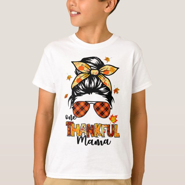 Camiseta Un Divertido Desordenado Bun De Mamá Que Cae En El (Anverso)