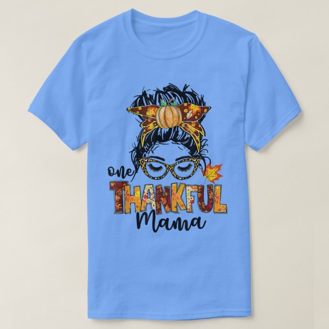 Camiseta Un Divertido Desordenado Bun De Mamá Que Cae En El (Diseño del anverso)