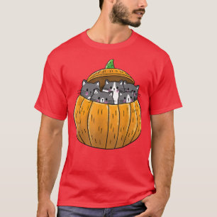 Camiseta Un gato de Halloween adornado con una divertida ca