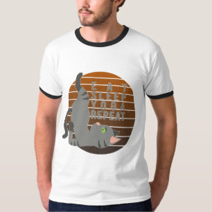 Camiseta Un gato gracioso haciendo yoga. diseño divertido d