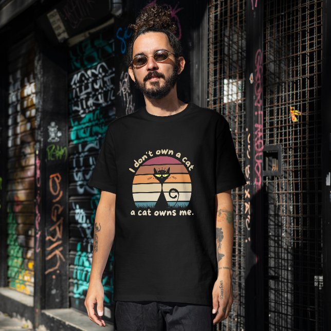 Camiseta Un gato gracioso me pertenece (Subido por el creador)