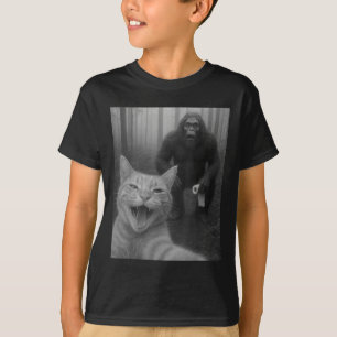 Camiseta Un gato gracioso sorprendió a Happy Selfie con Big
