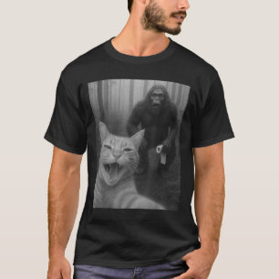 Camiseta Un gato gracioso sorprendió a Happy Selfie con Big