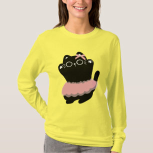 Camiseta "Un gato negro cobra vida en una falda de baile."